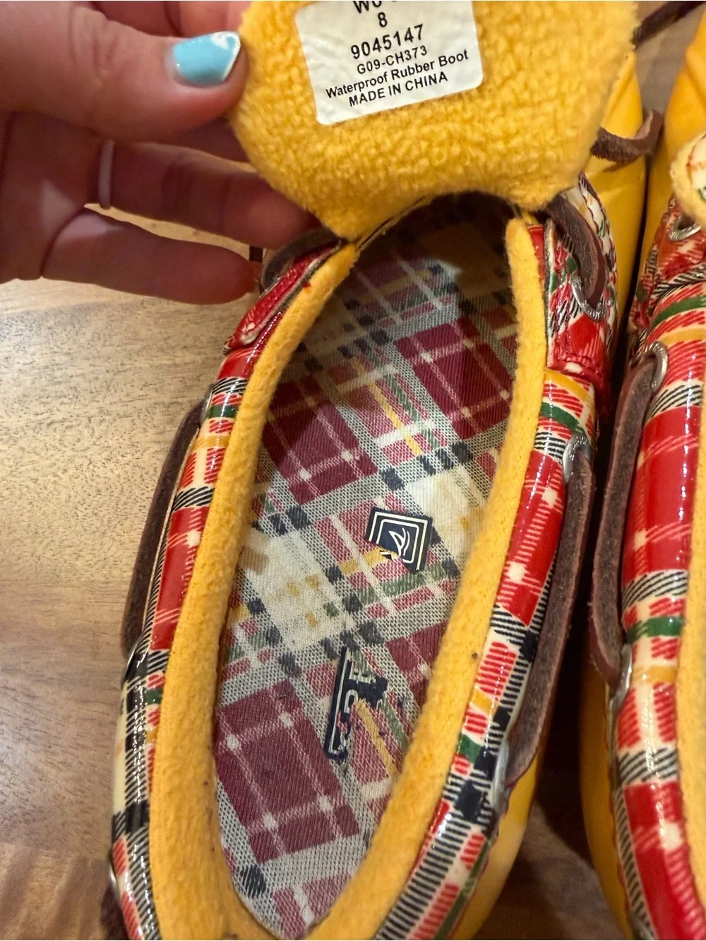 Sperry Yellow and Red Plaid-Trim Duck Boots w/ Leather Laces Women’s Size 8